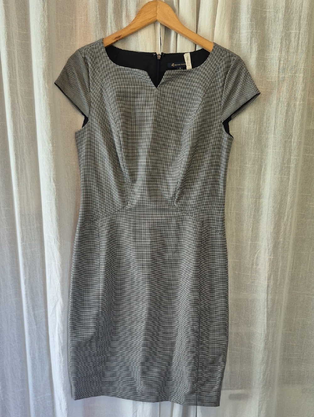 Brooks Brothers Gray Plaid Cap Sleeve Midi Sheath Dress Elegant Wool Blend